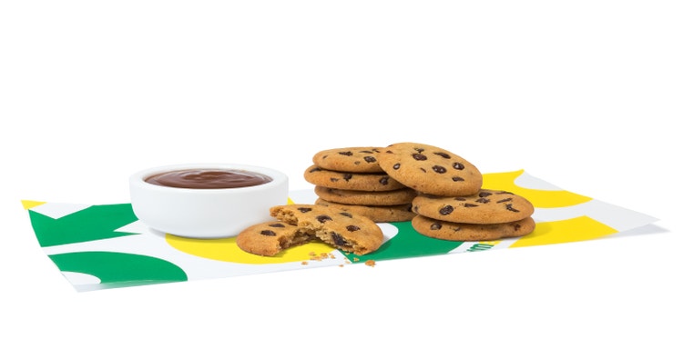 Mini Cookies with Caramel Sauce